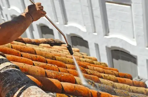 Nettoyage de toitures - Ajain